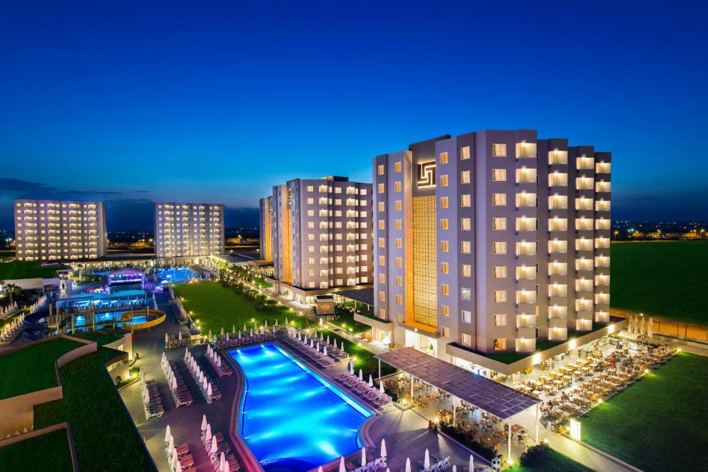 هتل گرند پارک لارا ،آنتالیا - Grand park Lara Hotel antalya