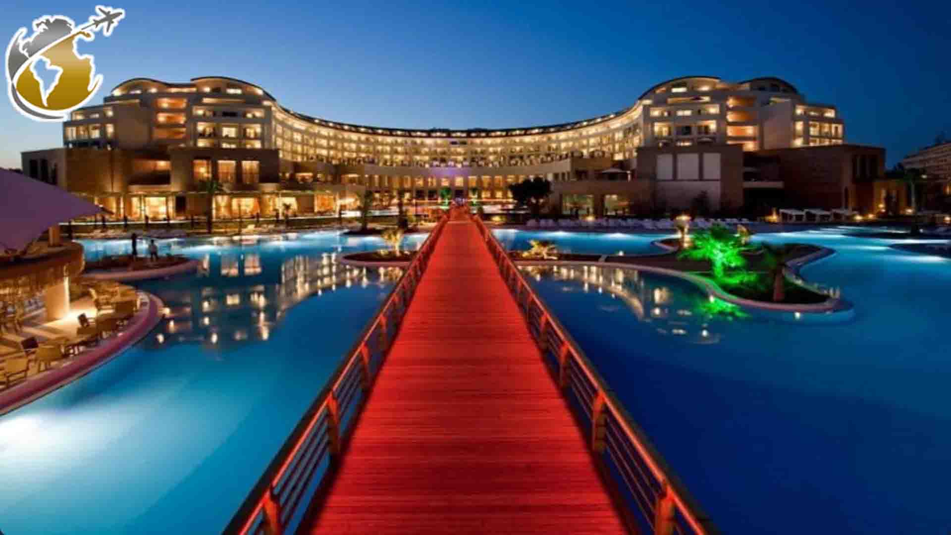 تفاوت هتل ALL و UALL چیست؟ راهنمای انتخاب سرویس هتلی بر اساس بودجه سفر (ترکیه و مالدیو)