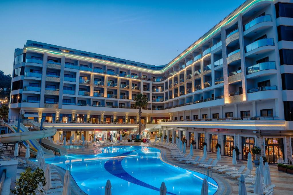 هتل گلدن راک بیچ مارماریس - Golden Rock Beach Marmaris hotel