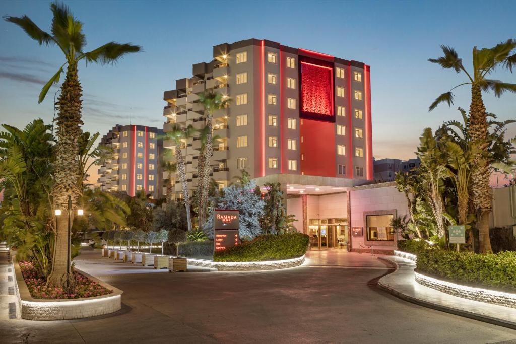 هتل رامادا ریزورت بای ویندهام لارا آنتالیا - Ramada Resort By Wyndham Lara